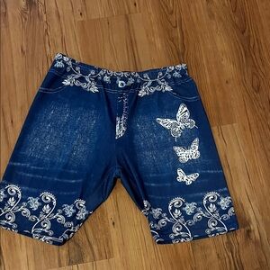Blue Butterfly Print Women's Shorts